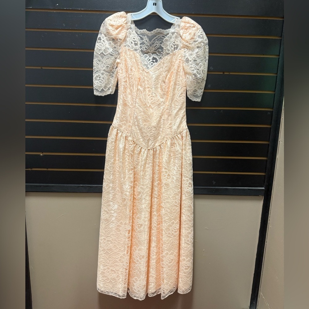 Vintage Alfred Angelo Lace Puff Sleeve Dress Peach Tea Length Cottagecore USA